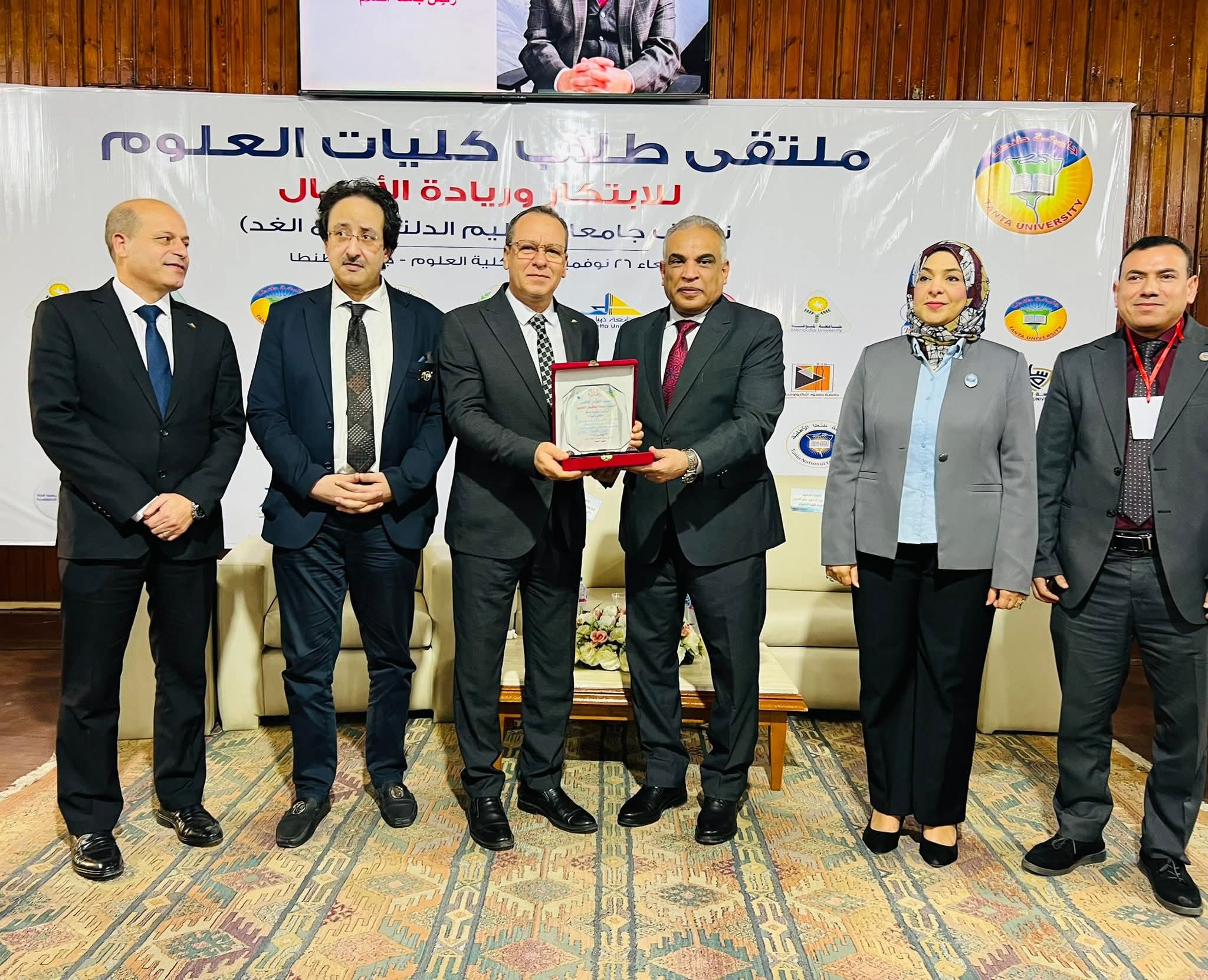 FB IMG 1764168604002 جامعة الدلتا التكنولوجية طلاب جامعة الدلتا التكنولوجية يبدعون في ملتقى الإبتكار وريادة الأعمال ويعرضون مشاريع مبتكرة موقع في الجامعة
