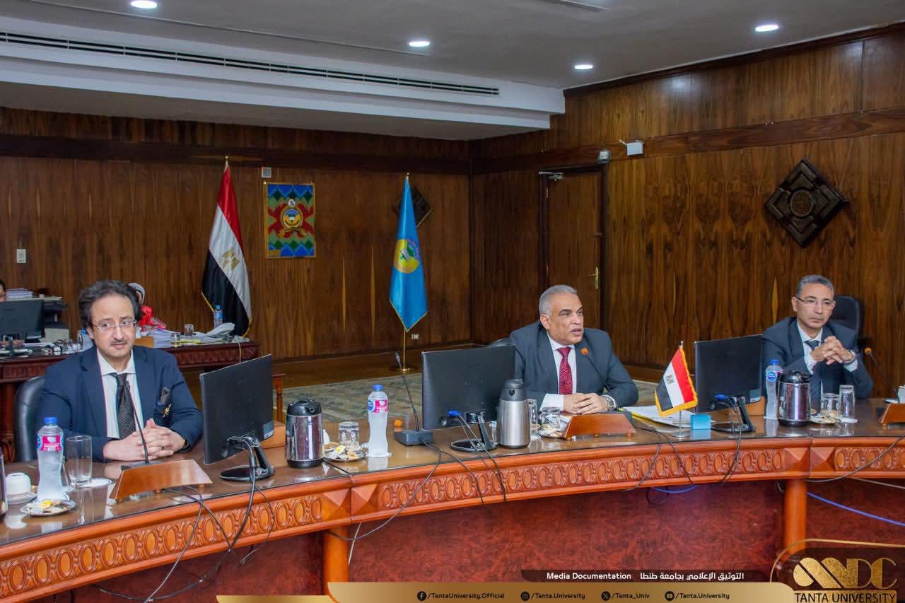 FB IMG 1764175705452 جامعة سمنود التكنولوجية رئيس جامعة طنطا يشيد بجهود الكليات في تحقيق مستهدفات المبادرة الرئاسية "تحالف وتنمية" موقع في الجامعة