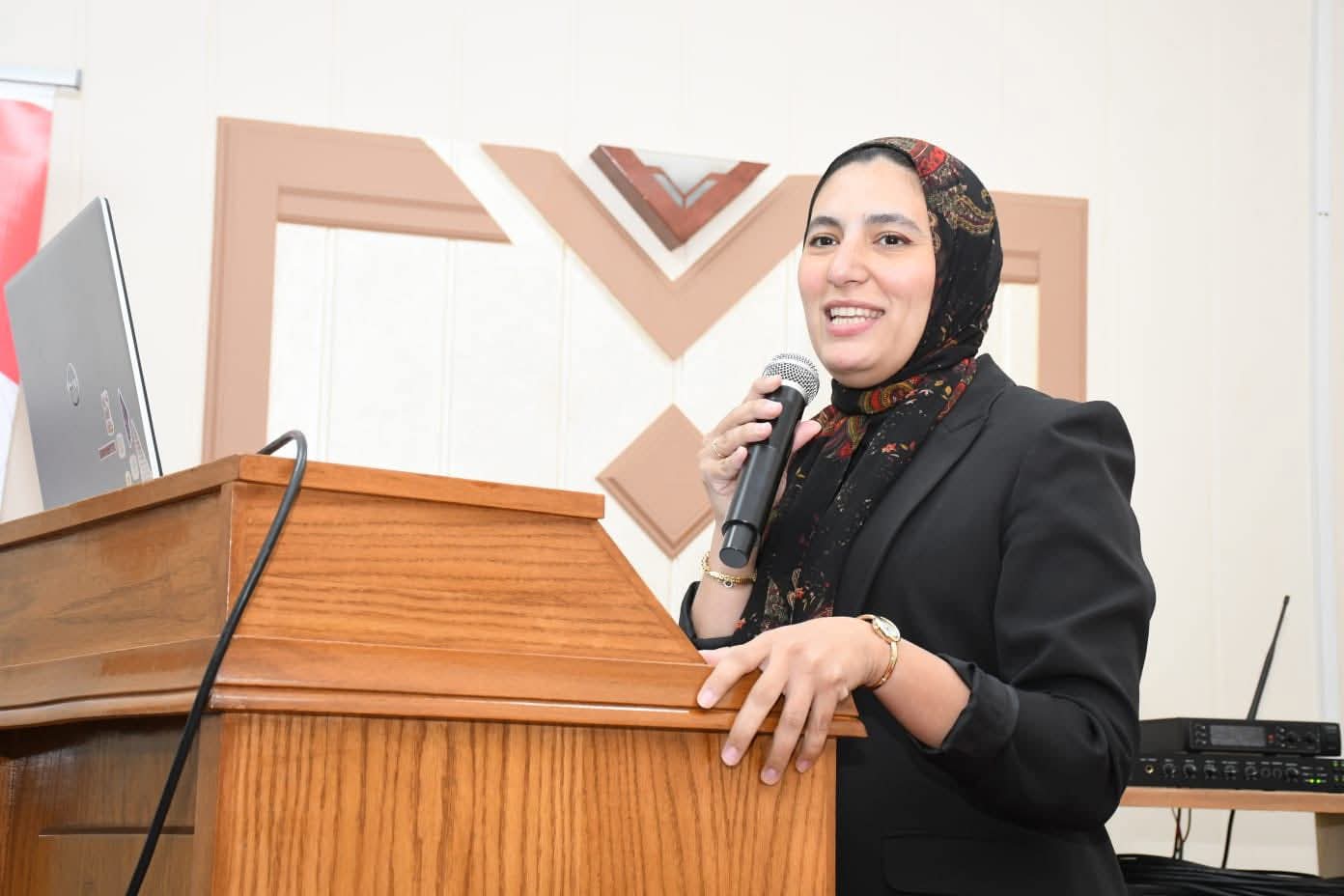 FB IMG 1764269335208 عين شمس ورشة عمل بجامعة عين شمس لتعزيز الوعي القانوني بحقوق الطلاب ذوي الإعاقة موقع في الجامعة