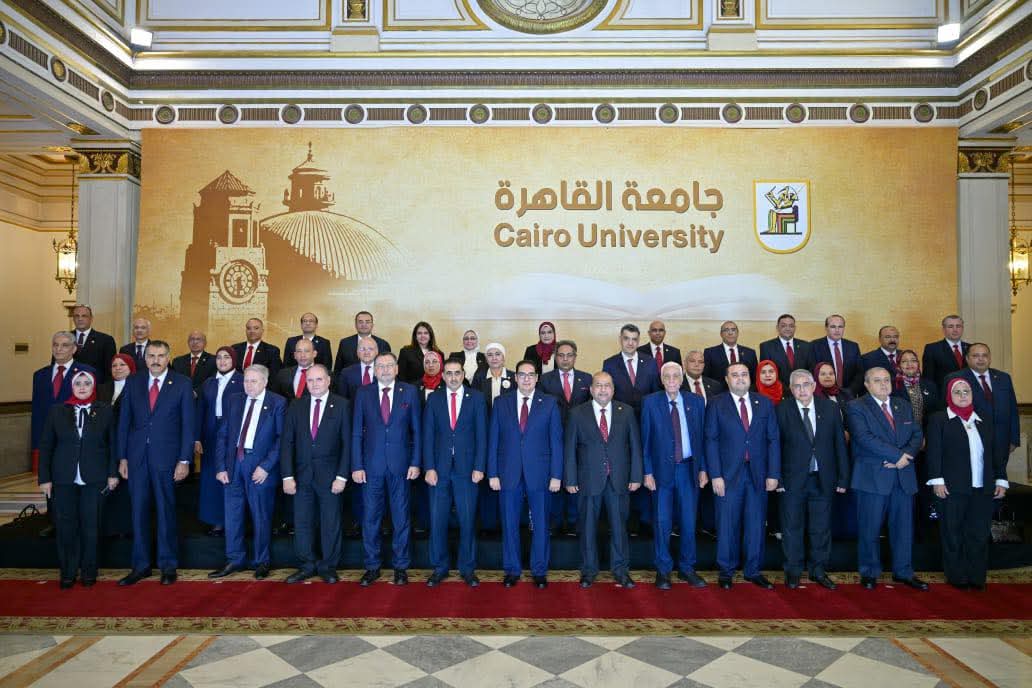 FB IMG 1764316920730 جامعة القاهرة جامعة القاهرة تعتمد إنشاء كرسي الإيسيسكو للذكاء الاصطناعي والتحول الرقمي الشامل والمستدام موقع في الجامعة