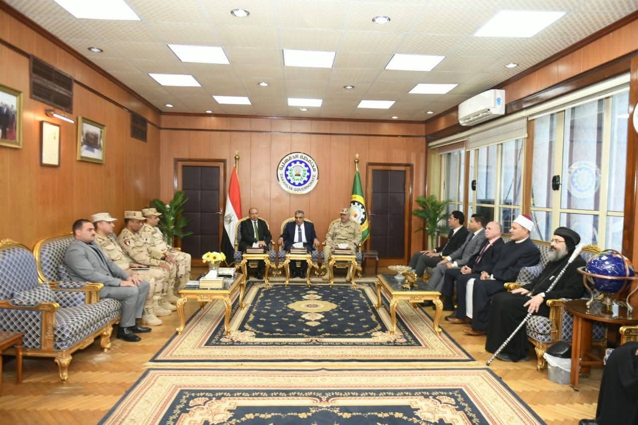 FB IMG 1764512476585 الصف الثالث الإعدادي 2026 رئيس جامعة المنصورة يشارك في حفل تكريم أسر الشهداء ومصابي العمليات الحربية موقع في الجامعة