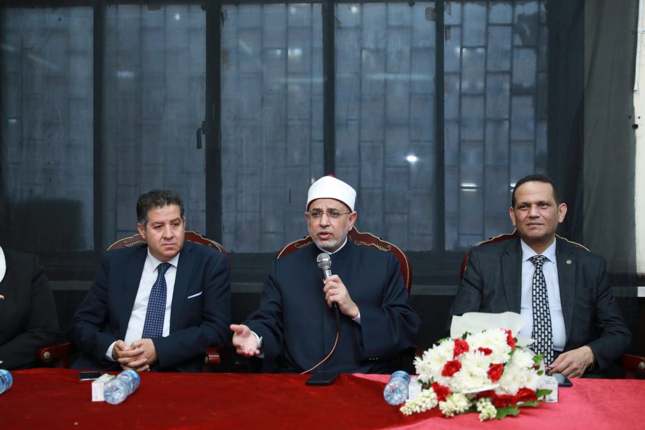 IMG 20251103 WA0044 جامعة رئيس جامعة الأزهر: الحفاظ على مباني المدينة الجامعية مسئولية كل طالب وطالبة موقع في الجامعة