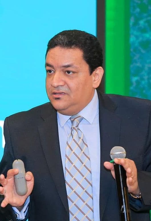 جامعة القاهرة تعلن اسم عميد طب بيطري الجديد.. من هو د. أحمد سمير؟