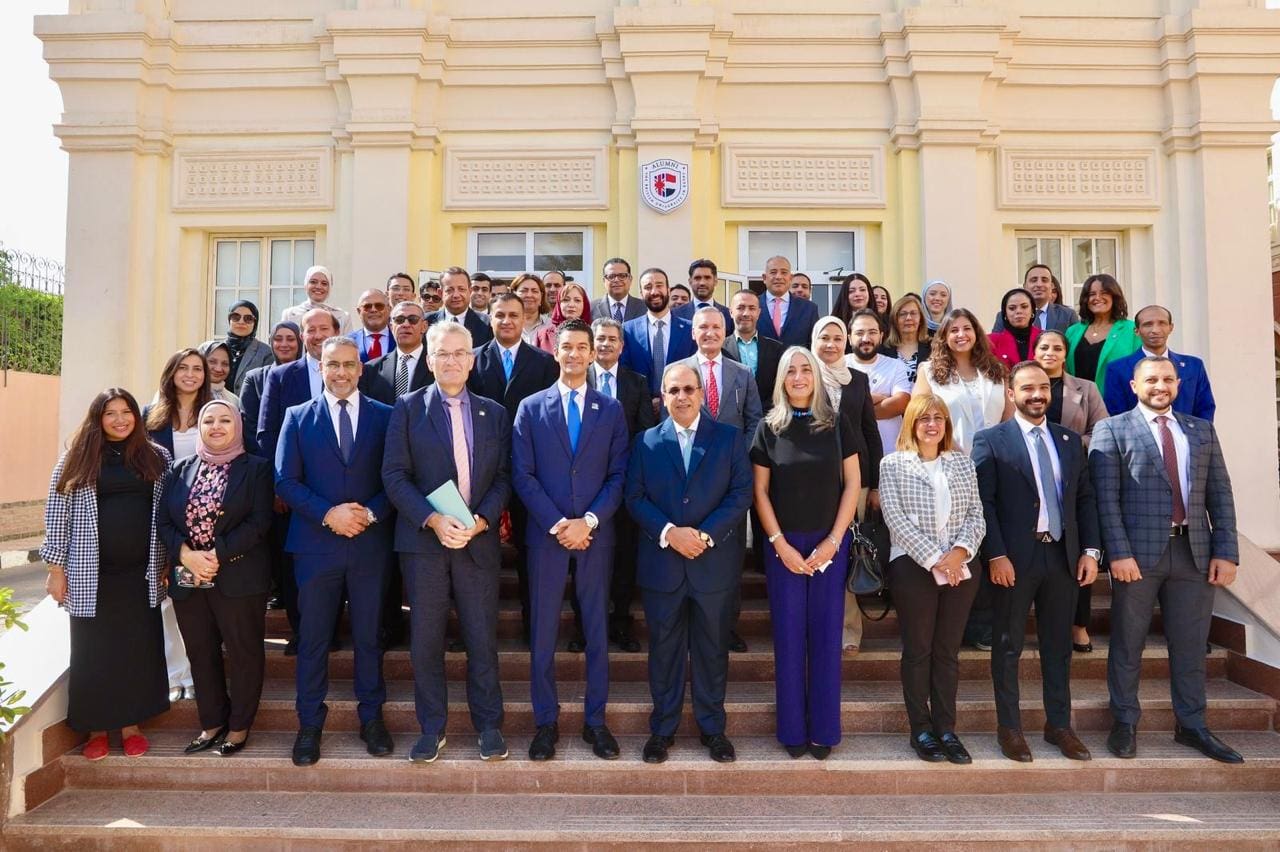 IMG 20251108 WA0015 1 الجامعة الجامعة البريطانية في مصر تطلق أول مركز لخريجيها لتعزيز التواصل والدعم المهني والابتكار موقع في الجامعة