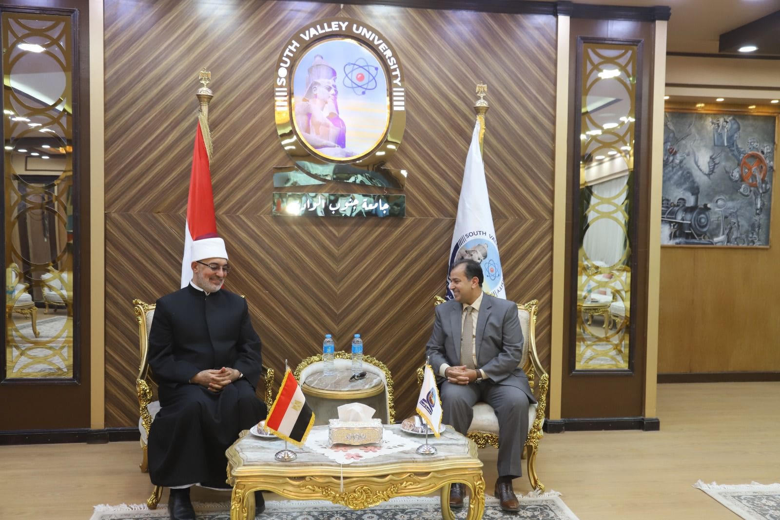 IMG 20251110 WA0020 1 مناقشة مفتي الجمهورية من جامعة قنا: العلم طريق الوعي والبناء وجسر بين الدين والوطن موقع في الجامعة