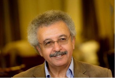 IMG 20251111 WA0084 بنها الجامعة الأمريكية بالقاهرة تحتفل بفوز الكاتب إبراهيم نصر الله بجائزة نيوستاد الدولية للأدب موقع في الجامعة