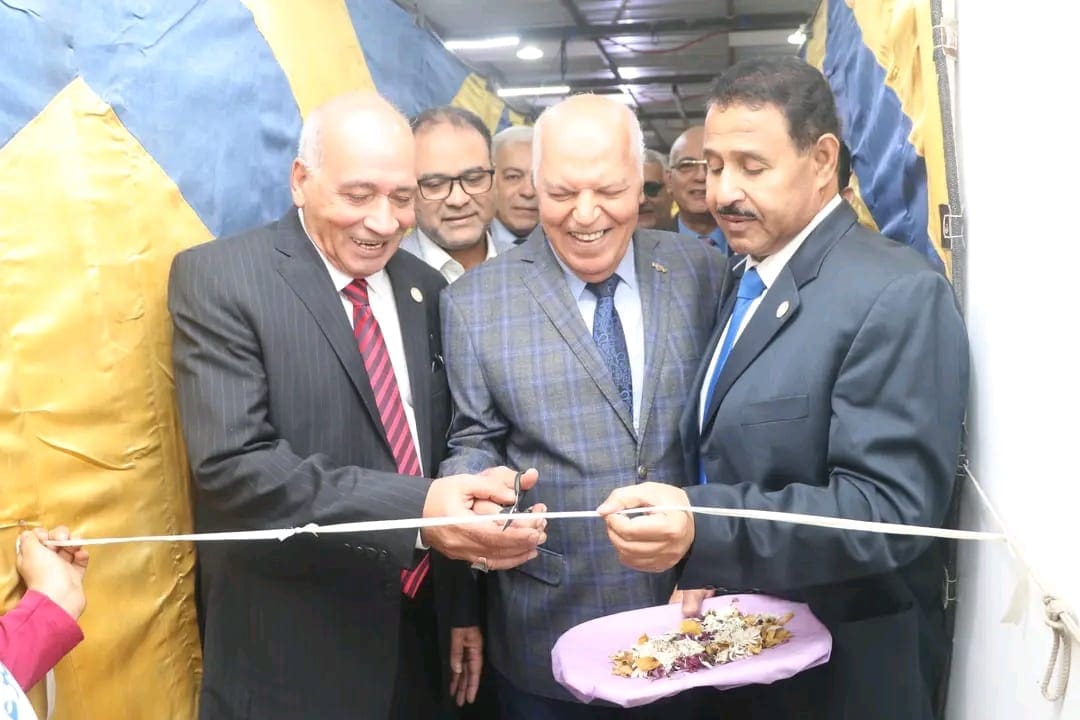 IMG 20251113 WA0057 المعلمين بخصومات تصل إلى 60%.. نقيب المعلمين يفتتح عيادات طبية جديدة للمعلمين شمال القاهرة موقع في الجامعة