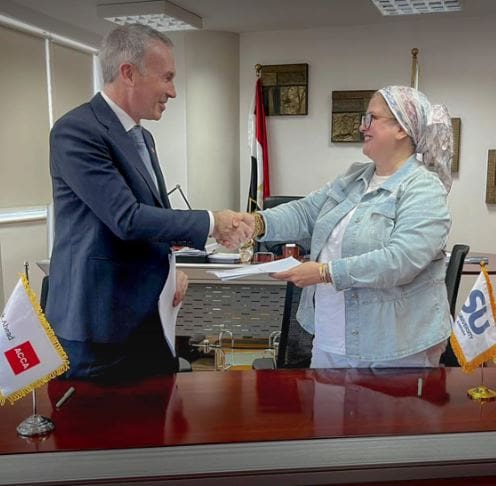 IMG 20251115 WA0011 سيناء جامعة سيناء: إعفاءات وحوافز مالية لتأهيل الطلاب لسوق العمل بالتعاون مع المملكة المتحدة موقع في الجامعة