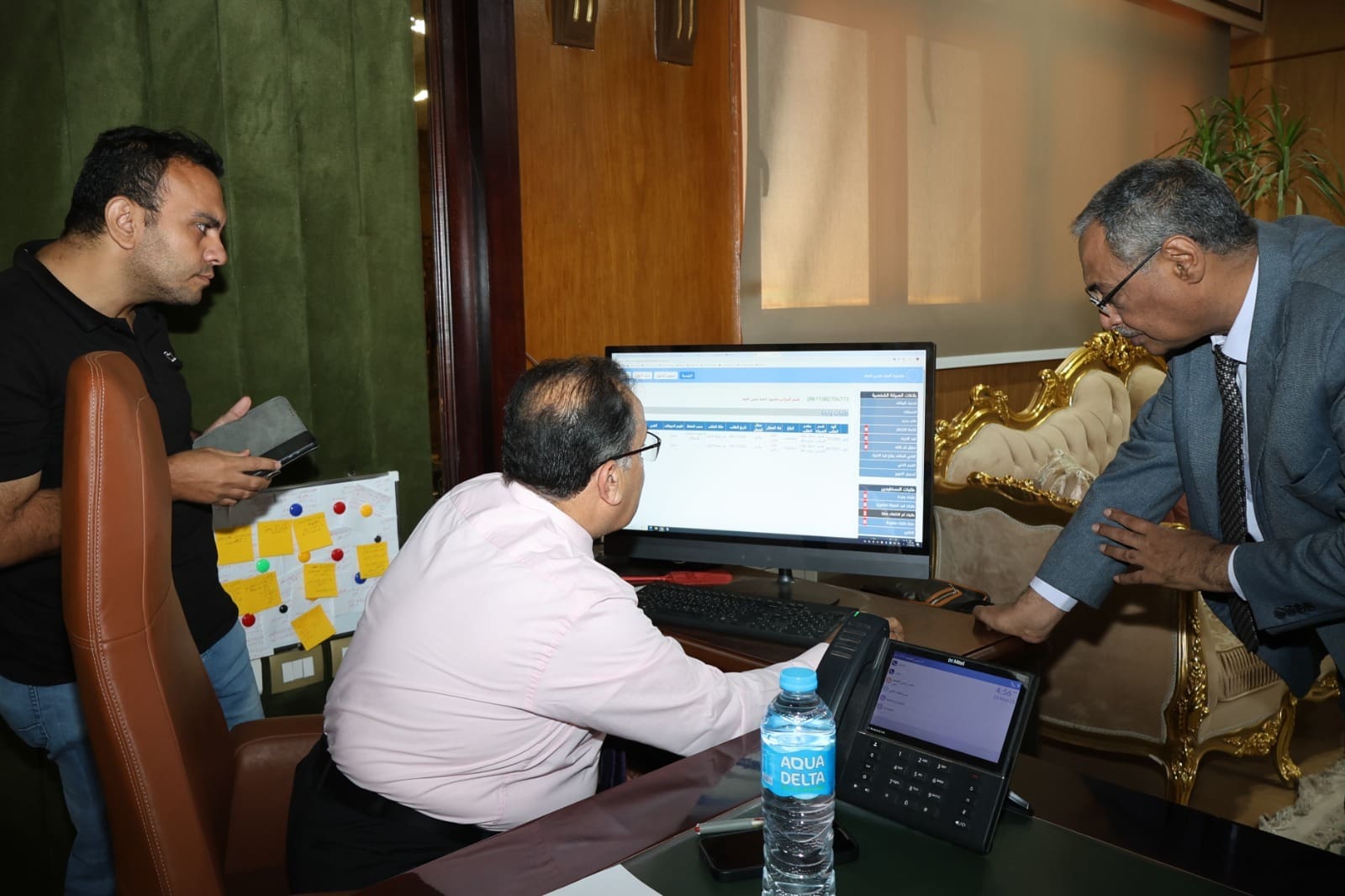IMG 20251118 WA0013 جامعة قنا جامعة قنا تتابع التجهيزات النهائية لتدشين تطبيق "صيانة" لتعزيز كفاءة مرافق الجامعة موقع في الجامعة
