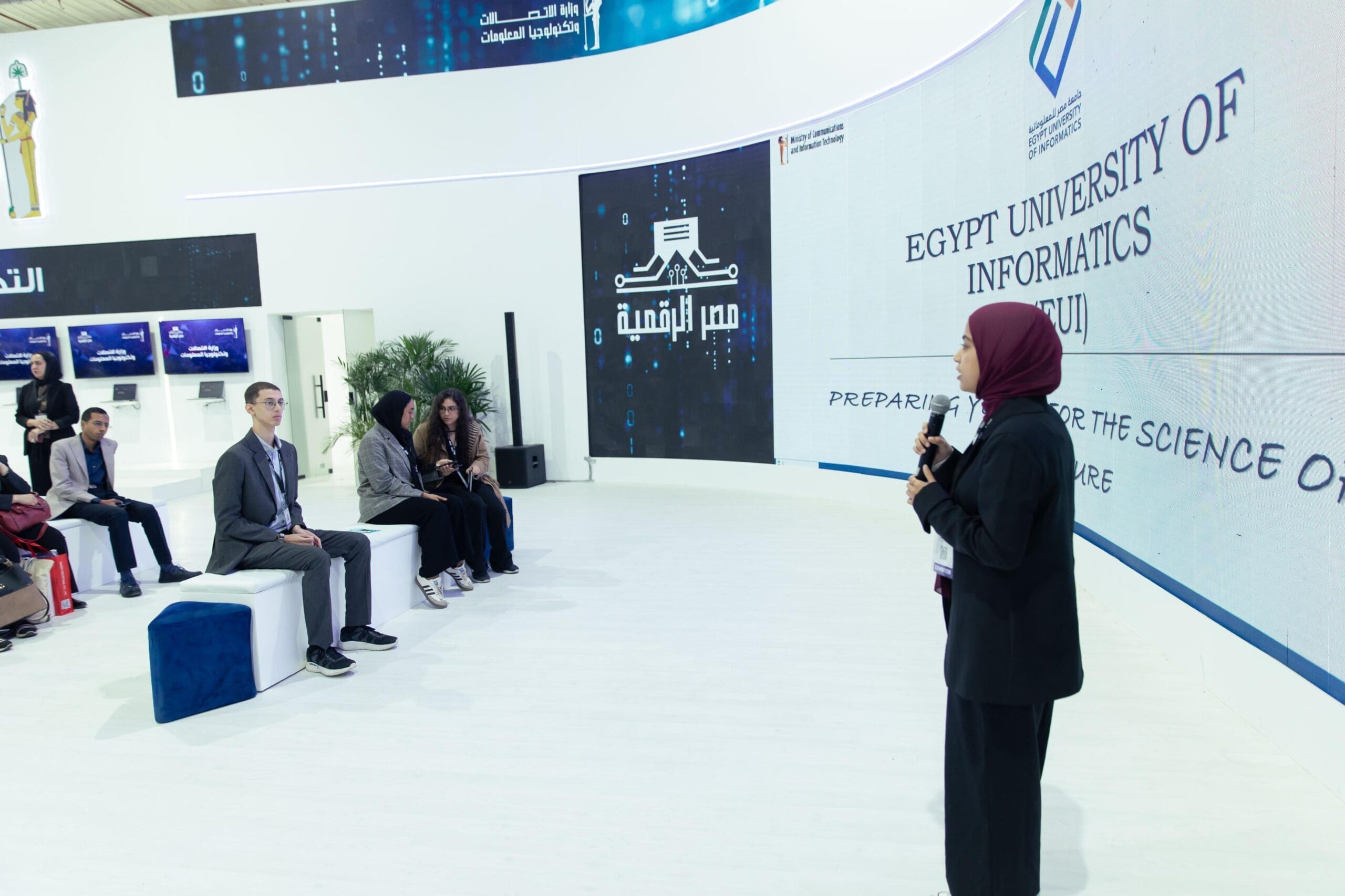 IMG 20251119 WA0068 scaled جامعة مصر للمعلوماتية جامعة مصر للمعلوماتية تكشف 3 برامج ذكاء اصطناعي مبتكرة للتعليم والأمن السيبراني موقع في الجامعة