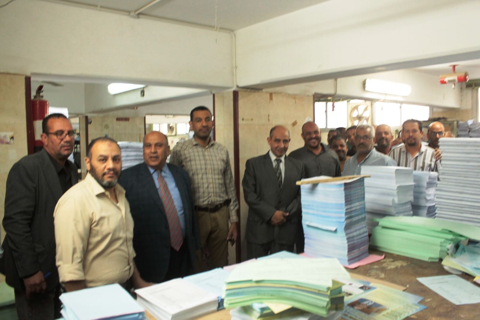 IMG 20251120 WA0129 طلاب مستمرون في التحديث.. جامعة أسيوط تناقش تطوير المطبعة المركزية وتحسين الخدمات موقع في الجامعة