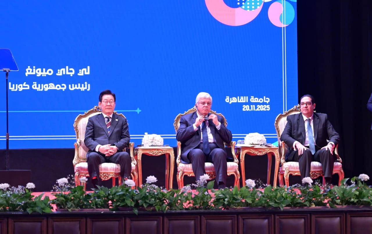 IMG 20251120 WA0157 الرئيس الكوري الرئيس الكوري: الطلاب هم القوة التي تدفع مستقبل العلاقات بين مصر وكوريا موقع في الجامعة