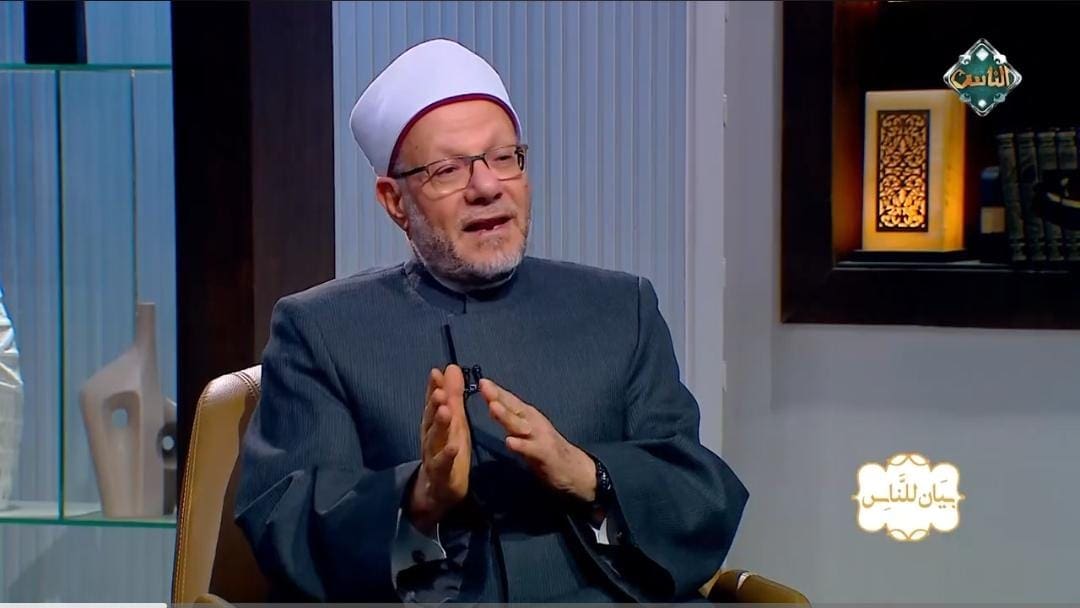 IMG 20251121 WA0003 1 علام شوقي علام يكشف الضوابط الشرعية للتعامل مع البنوك في برنامج "بيان للناس".. فيديو موقع في الجامعة