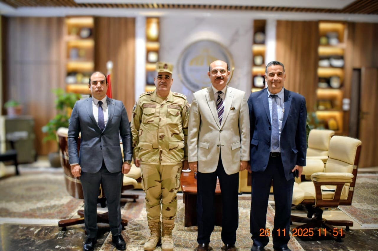 IMG 20251126 WA0005 مدينة رئيس جامعة مدينة السادات يستقبل المستشار العسكري لمحافظة المنوفية موقع في الجامعة