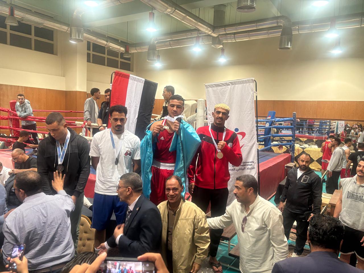 IMG 20251126 WA0109 جامعة قناة السويس طلاب جامعة قناة السويس يتألقون ويحققون ميداليتين فضيتين في بطولة الشهيد الرفاعي موقع في الجامعة