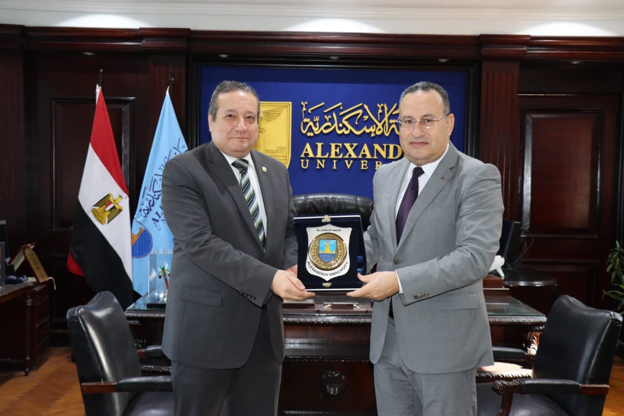 IMG 20251127 WA0082 مجلس جامعة الدلتا التكنولوجية جامعة الإسكندرية تطلق مبادرة "بداية جديدة" لتعزيز جودة التعليم بمشاركة الطلاب موقع في الجامعة