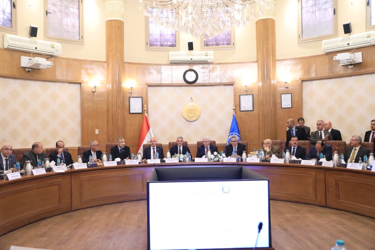 IMG 20251128 WA0028 الإسكندرية جامعة القاهرة تحصد المركز الثالث في مسابقة أفضل جامعة صديقة للبيئة للعام الجامعي 2025 موقع في الجامعة