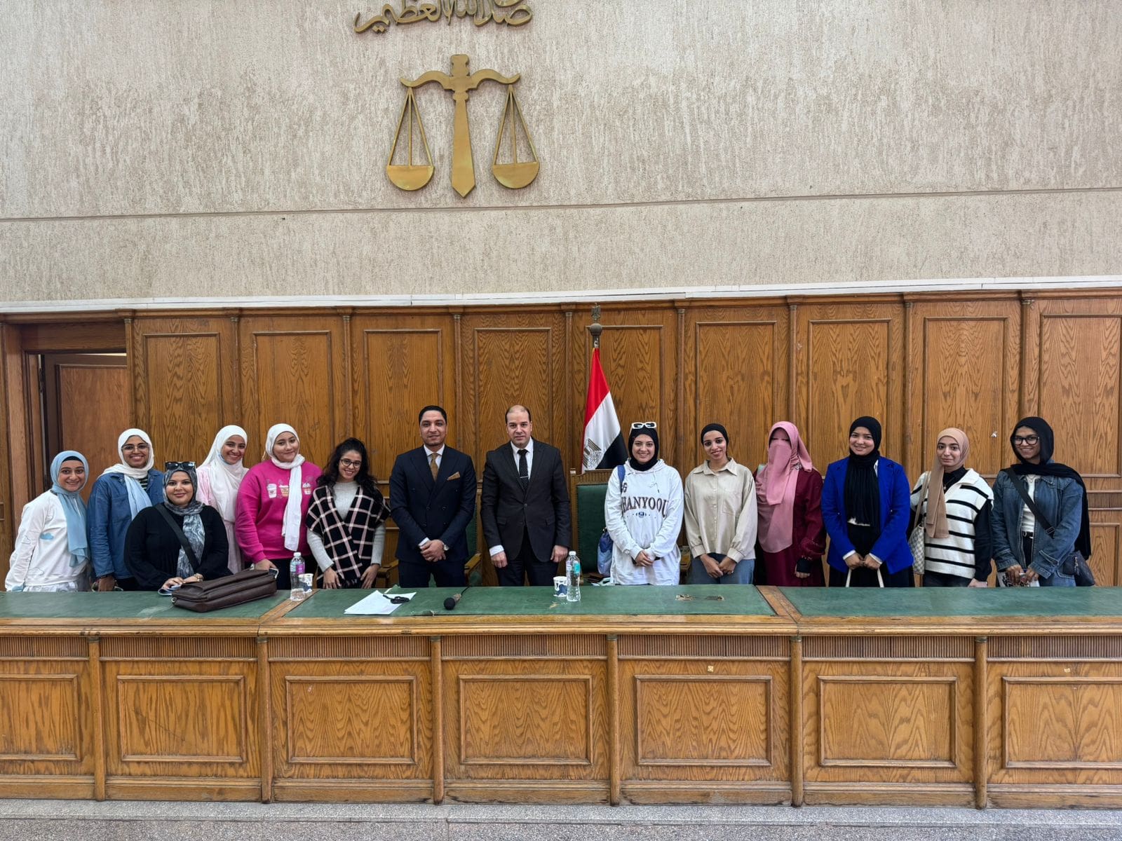 IMG 20251129 WA0006 فصل جامعة حلوان تطلق برنامجًا تدريبيا لطلاب الحقوق حول قضايا الأسرة والنفقات موقع في الجامعة