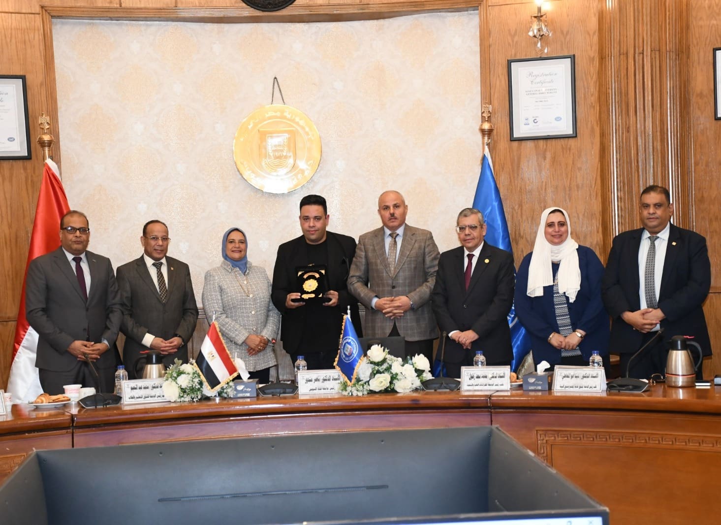 IMG 20251129 WA0019 جامعة قناة السويس إنجاز جديد لجامعة قناة السويس.. تكريم الدكتور محمود مبروك بعد فوزه بجائزة الدولة التشجيعية موقع في الجامعة