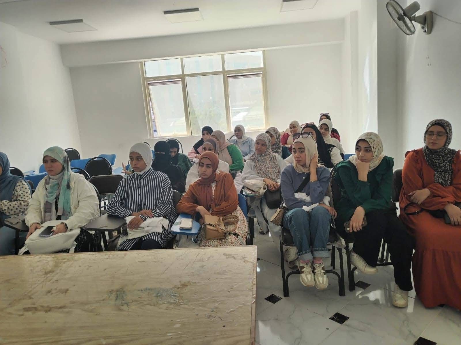 IMG 4303 جامعة العاصمة تعلن إطلاق برنامج إدارة ورعاية المسنين جامعة العريش تنظم ندوة علمية توعوية حول "تغيّر المناخ والحفاظ على البيئة" موقع في الجامعة