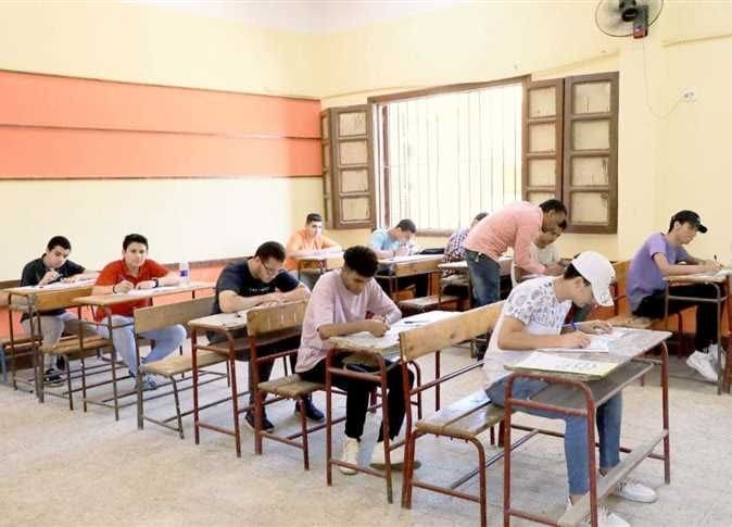 IMG 4625 نماذج متى وماذا تُختبر؟ جدول ومحتوى امتحانات نوفمبر 2025 لطلاب أولى ثانوي موقع في الجامعة