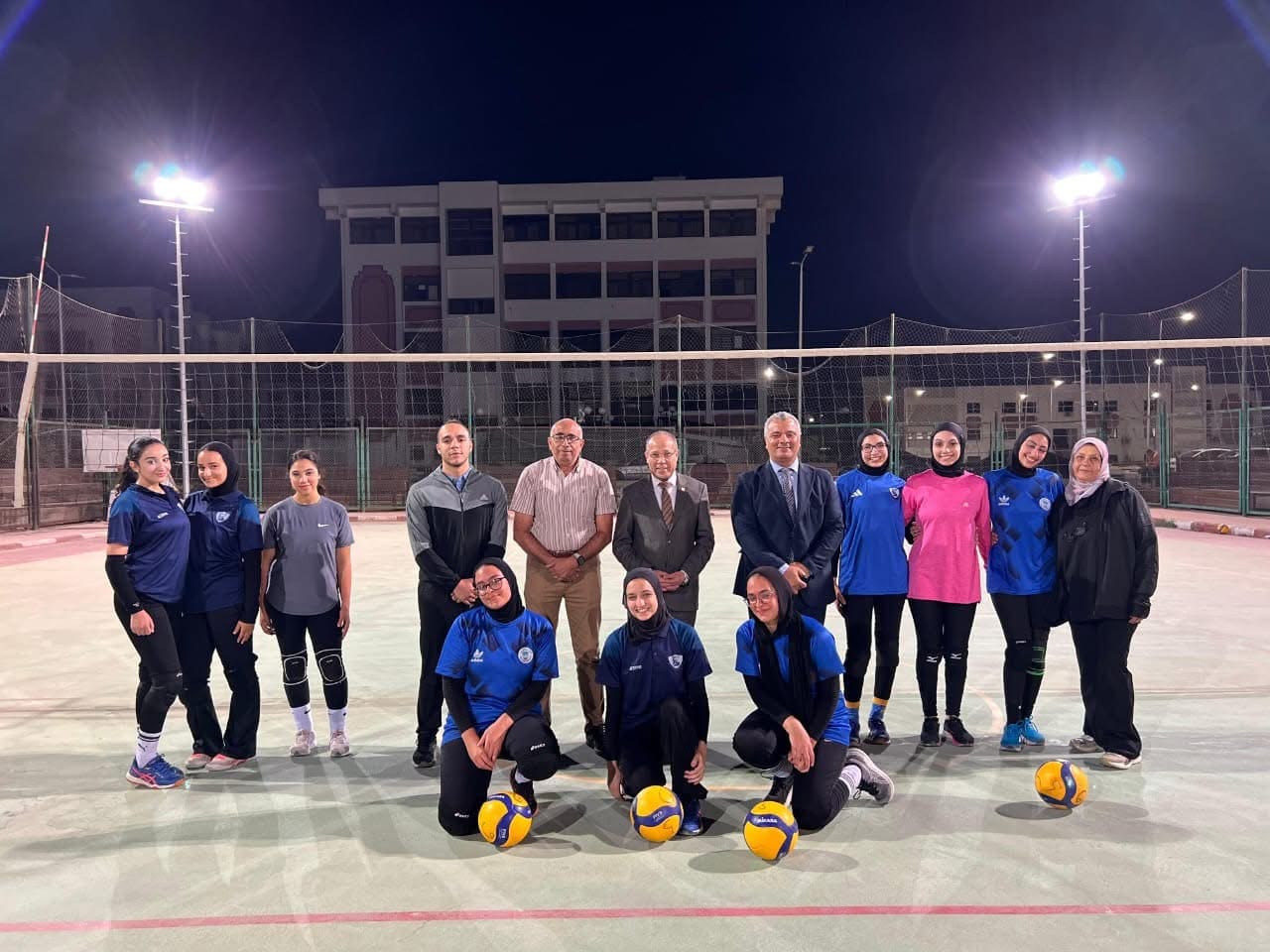 IMG 5381 جامعة كفر الشيخ جامعة قناة السويس تدعم طالباتها المشاركات في أولمبياد الفتاة الجامعية بمتابعة ميدانية موقع في الجامعة