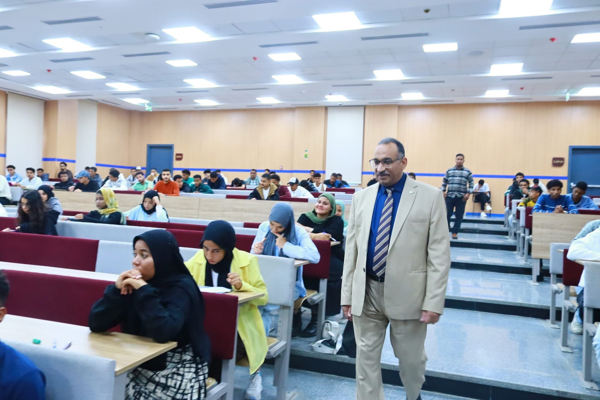 IMG 5677 طيبة جامعة طيبة التكنولوجية تبدأ امتحانات الميدتيرم بكلية الخدمات الفندقية والسياحية موقع في الجامعة