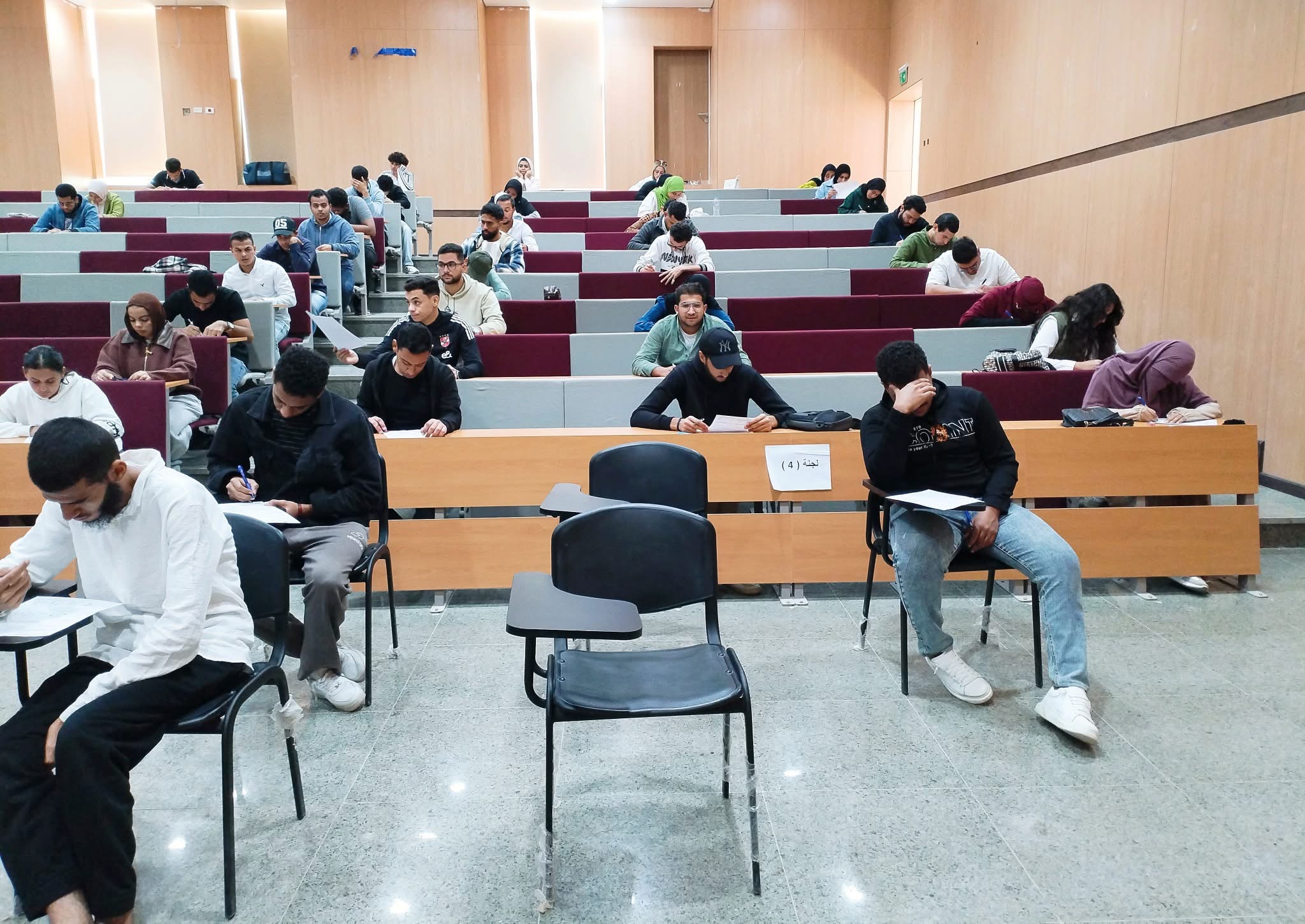 IMG 6069 مسلسل اختتام امتحانات الميدتيرم بجامعة أسيوط الجديدة التكنولوجية موقع في الجامعة