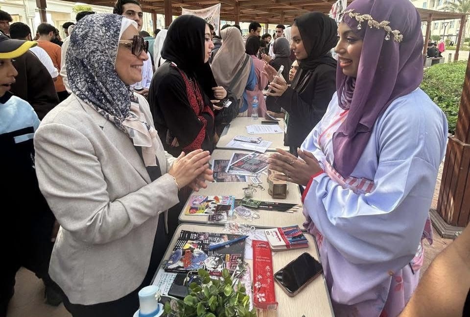 IMG 6151 المنصورة طب المنصورة الأهلية تنظّم احتفالية "تنوع الثقافات" تعزيزًا لقيم التفاهم وقبول الآخر موقع في الجامعة