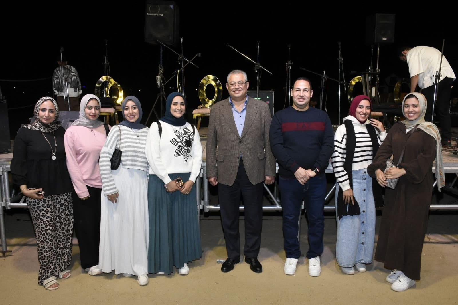 IMG 7428 رسالة مكتبي مفتوح.. رسالة نائب رئيس جامعة عين شمس لدعم طلاب المدن الجامعية في المهرجان الترفيهي الأول موقع في الجامعة