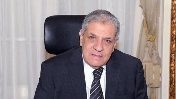 c6cf1606 2a0f 41f9 bca0 d5a2eb911cfc رئيس إبراهيم محلب: مصر على الطريق الصحيح.. والتعليم أصبح أولوية موقع في الجامعة