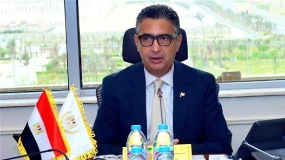 images 9 والدة وفاة والدة وزير التموين الدكتور شريف فاروق والجنازة عقب صلاة العصر من مسجد الشرطة بالتجمع موقع في الجامعة