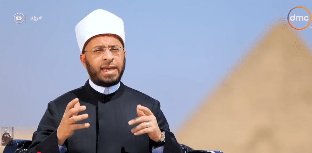 الأزهري الدكتور أسامة الأزهري الدكتور أسامة الأزهري من أمام الأهرامات: مصر كانت وما زالت مهد الحكمة ومصدر الإلهام - فيديو موقع في الجامعة
