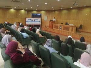 محاضر بجامعة سوهاج يقدم تدريبًا حول مواجهة المحتوى الزائف على منصات التواصل 2 محاضر بجامعة سوهاج يقدم تدريبًا حول مواجهة المحتوى الزائف على منصات التواصل