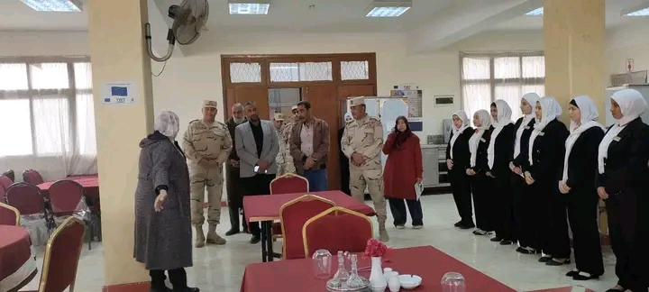 1765298920109 تعاون تعليم السويس: الانضباط والتميز المهني شعار طلاب الثانوية الفنية الفندقية بالسويس موقع في الجامعة