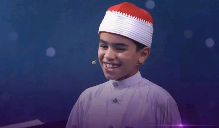 1766775455794 1 مواجهة محمد القلاجي صاحب الحنجرة الذهبية يمر بوعكة صحية.. ووالده يناشد الجمهور بالدعاء موقع في الجامعة