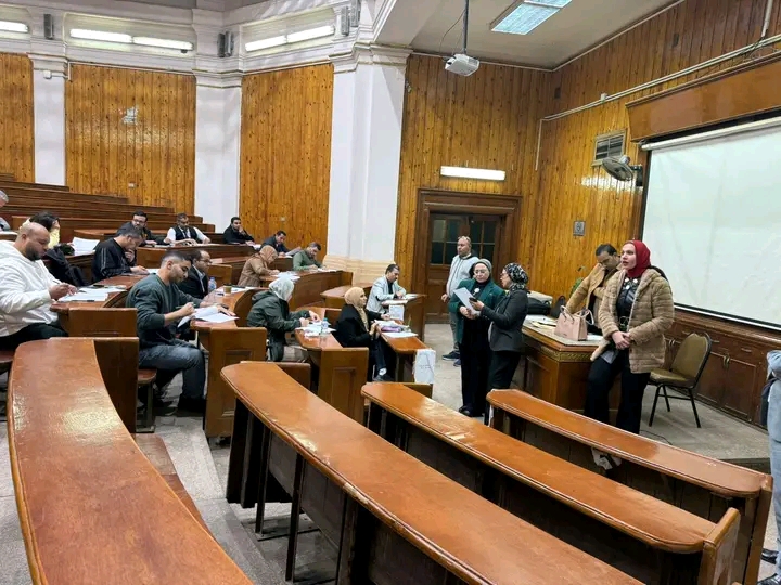 1766945029804 العليا انطلاق امتحانات الدراسات العليا بكلية التجارة جامعة القاهرة لعام 2025/2026 موقع في الجامعة