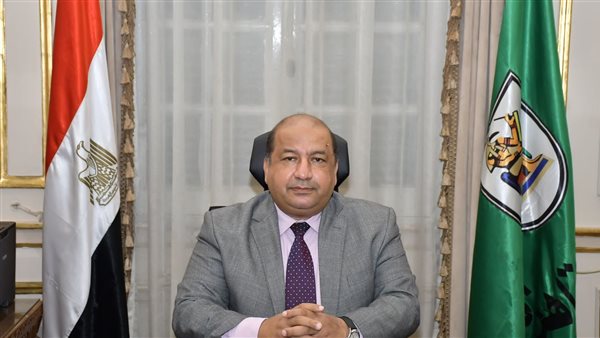 723 جامعة القاهرة بـ 90 ألف قطعة أثرية.. نائب رئيس جامعة القاهرة يكشف قرب افتتاح المتحف البحري الكبير بالإسكندرية موقع في الجامعة