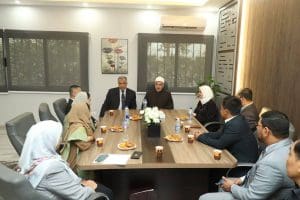 رئيس جامعة الأزهر يكرّم جهود الفريق الإندونيسي شفر الدين كامبو في خدمة طلاب العلم 2 FB IMG 1764676401246 جامعة الأزهر رئيس جامعة الأزهر يكرّم جهود الفريق الإندونيسي شفر الدين كامبو في خدمة طلاب العلم موقع في الجامعة
