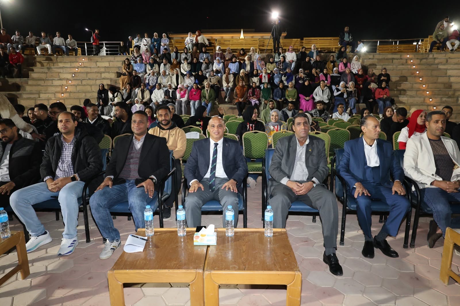 FB IMG 1764699277565 بدر كورال بدر والفيوم يلفت الأنظار في ثالث أيام الملتقى الفني لشباب الجامعات بجامعة قنا موقع في الجامعة