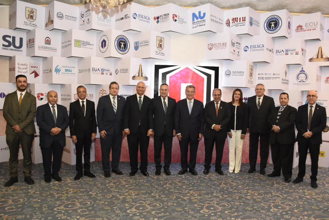 FB IMG 1764703196919 جامعة عين شمس جامعة عين شمس ترعى «إديوجيت 2025» وتقدّم برامج أكاديمية مبتكرة تلبي متطلبات سوق العمل موقع في الجامعة
