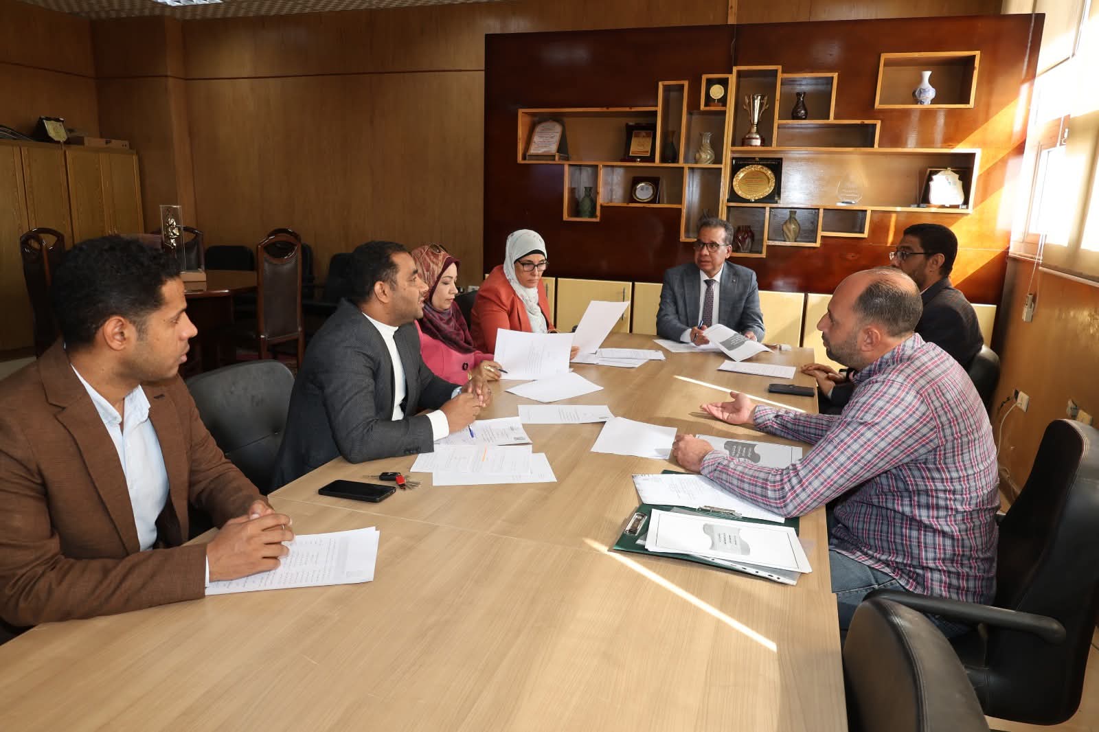 FB IMG 1764752616576 جامعة قنا جامعة قنا تُطلق خططًا جديدة لدعم ذوي الإعاقة وتنظيم مؤتمر دولي للتأهيل والعلاج موقع في الجامعة