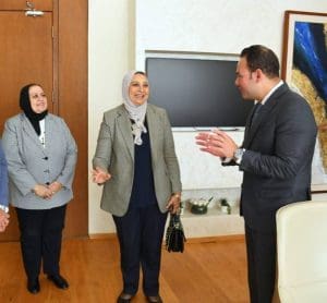 برئاسة غادة فاروق.. جامعة عين شمس تزور مركز المعلومات ودعم اتخاذ القرار لتعزيز التعاون والتنمية المستدامة 2 FB IMG 1765016034189 جامعة عين شمس برئاسة غادة فاروق.. جامعة عين شمس تزور مركز المعلومات ودعم اتخاذ القرار لتعزيز التعاون والتنمية المستدامة موقع في الجامعة
