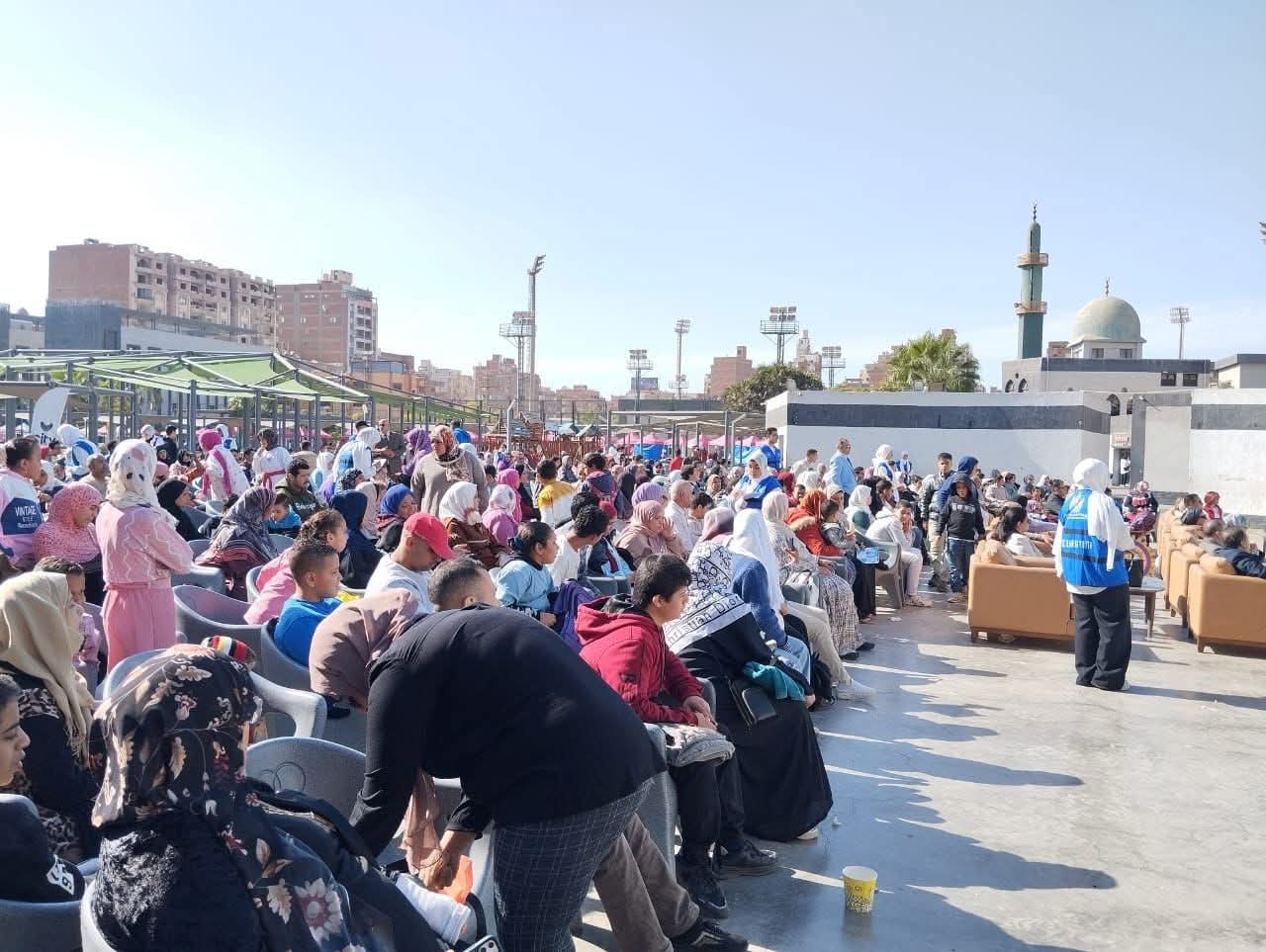 FB IMG 1765038099296 تعليم المنوفية المنوفية تستضيف فعاليات "أسرتي قوتي" بمشاركة 257 أسرة لقوافل علاجية ومعرض توعوي موقع في الجامعة