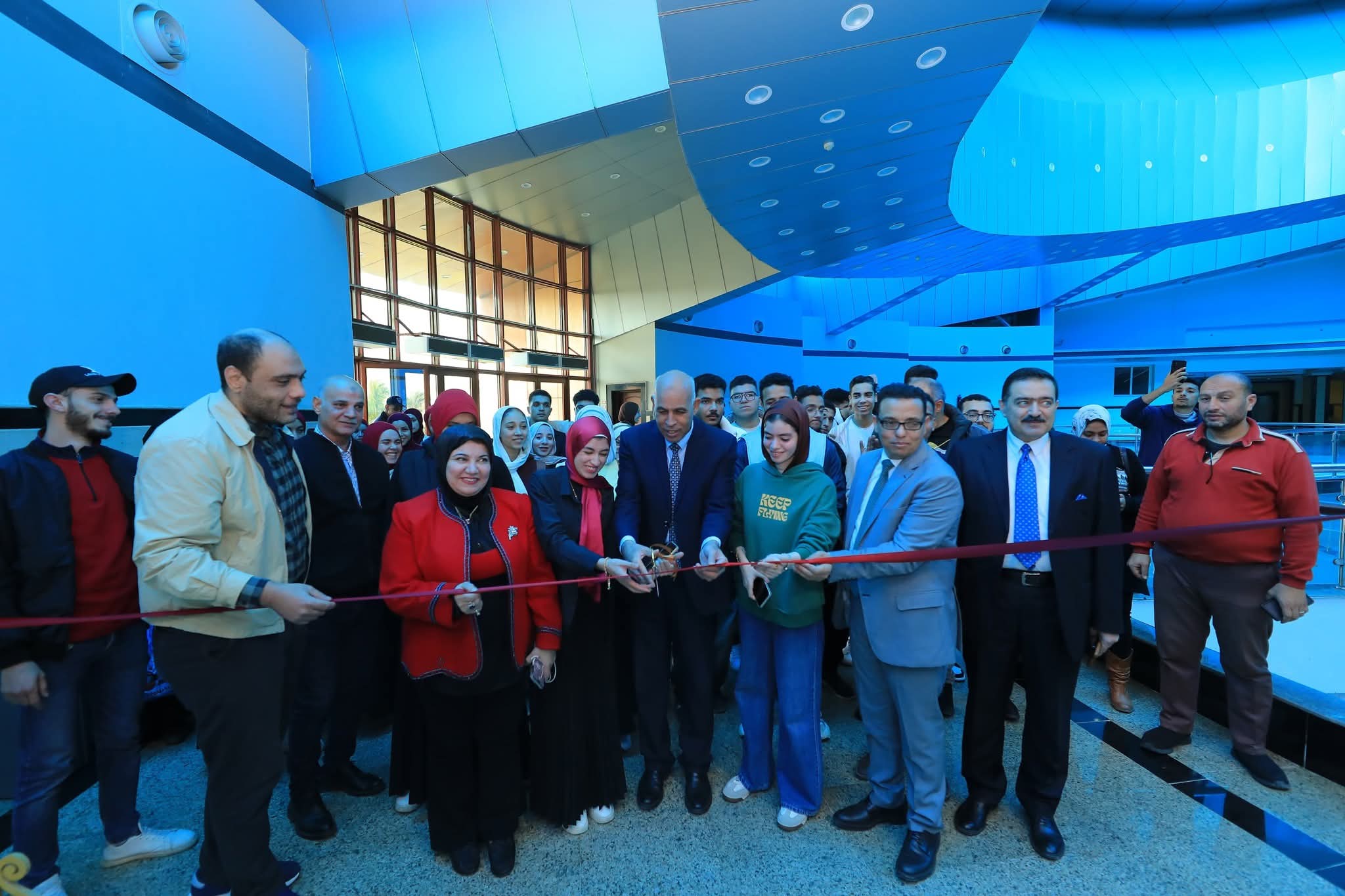 FB IMG 1765294699627 رئيس رئيس جامعة كفر الشيخ يشهد «توتة توتة» ويفتتح معرضي الفنون التشكيلية والكتاب بوزارة الثقافة موقع في الجامعة