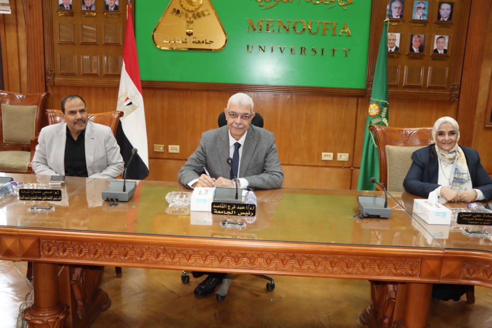 FB IMG 1765385189217 المنوفية رئيس جامعة المنوفية يتابع جاهزية كليتي الحقوق والطب البيطري للاعتماد الأكاديمي موقع في الجامعة