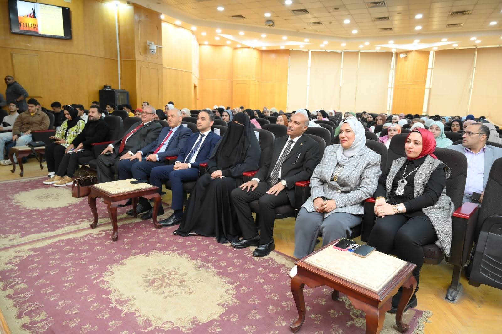 FB IMG 1765388733632 جامعي نحو وعي أقوى.. جامعة الفيوم تطلق ندوة "الشباب قلب مصر النابض" لمواجهة الشائعات موقع في الجامعة