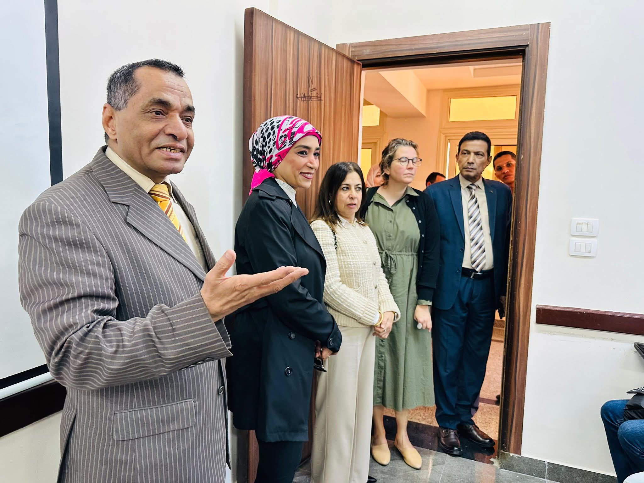 FB IMG 1765555719261 جامعة الأقصر جامعة الأقصر الأهلية ومعهد جوته الألماني يبحثان تطوير برامج تعليمية وثقافية مشتركة موقع في الجامعة
