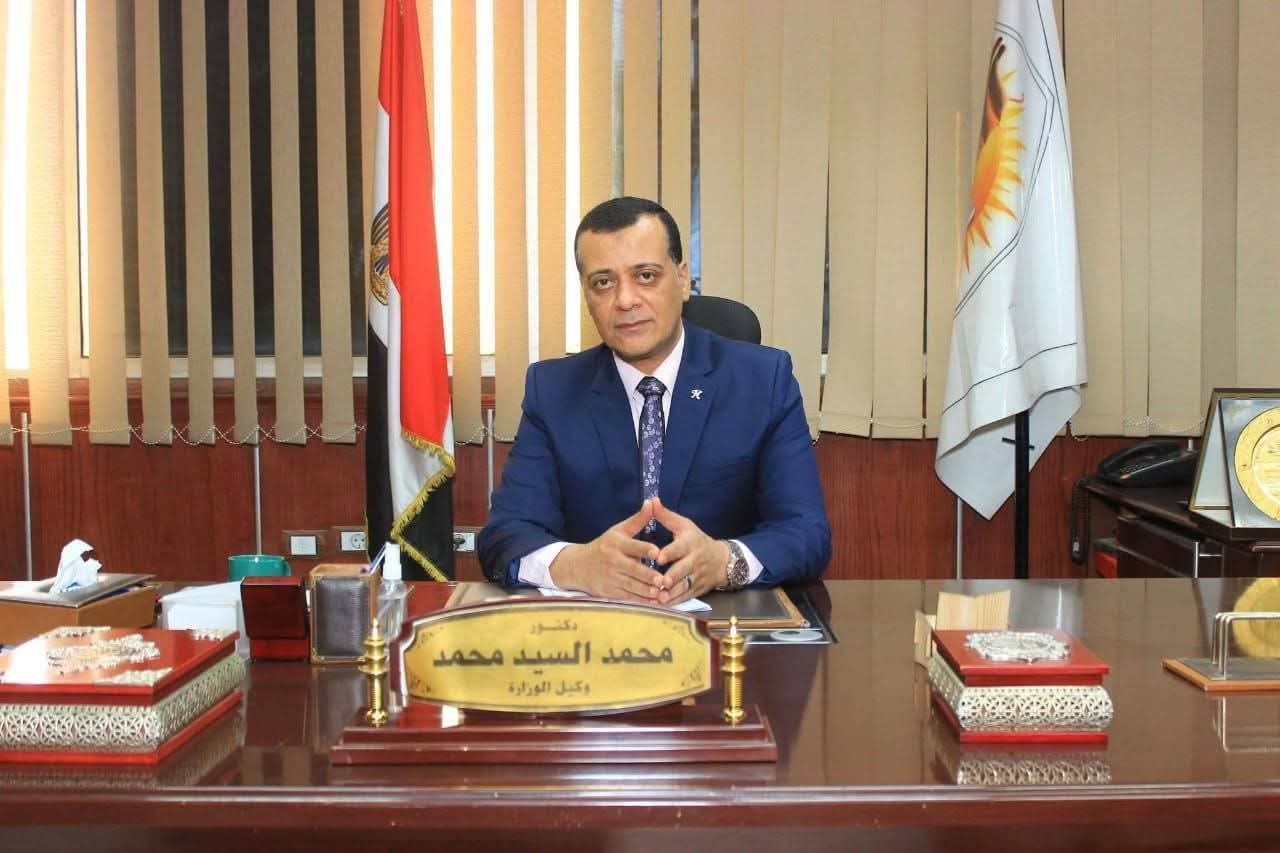 FB IMG 1765574680919 المعلمين بدءًا من 22 يناير.. اعتماد نشرات ندب المعلمين والمعلمين المساعدين بسوهاج  موقع في الجامعة