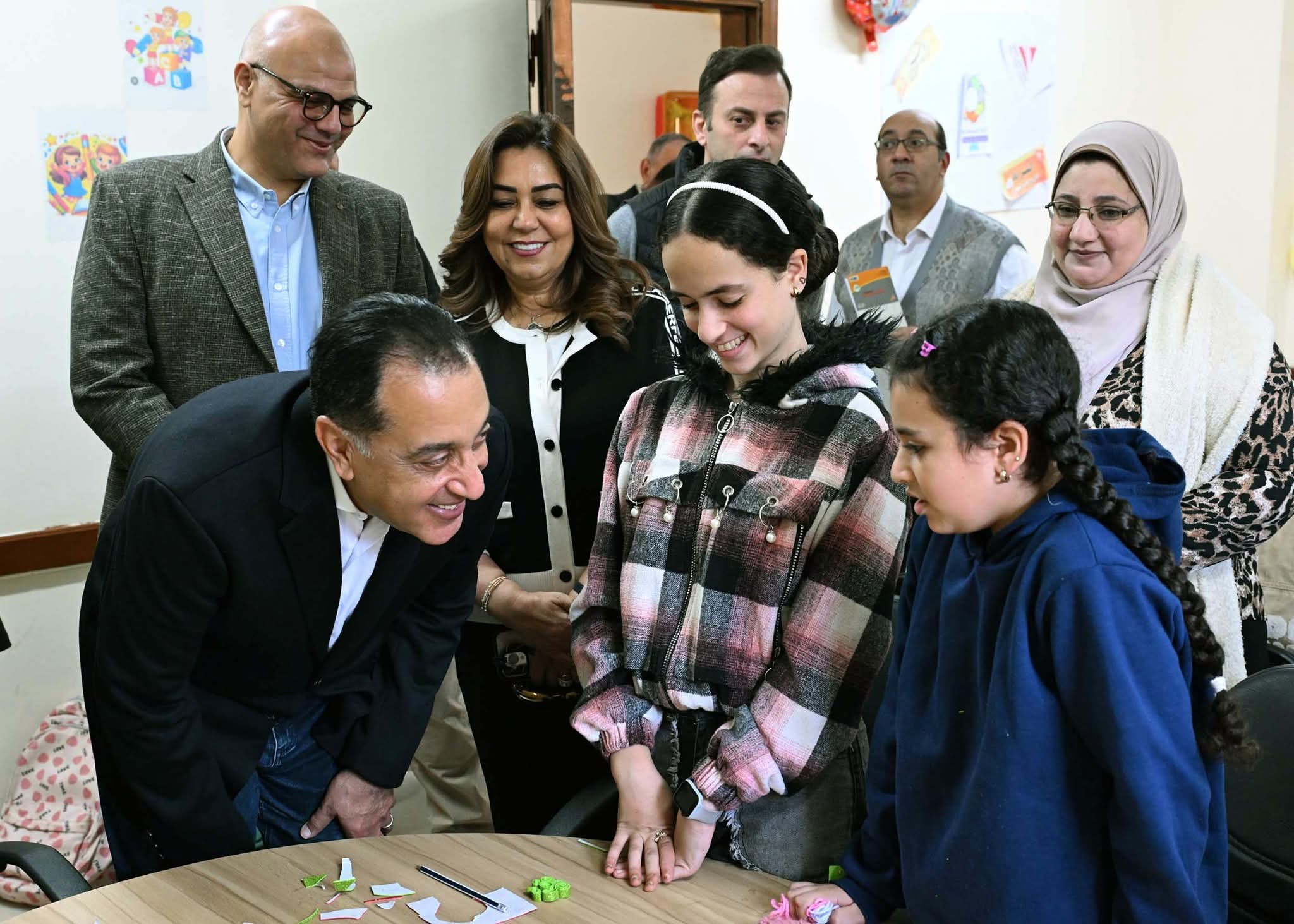 FB IMG 1765627419995 رئيس الوزراء ضمن "حياة كريمة".. رئيس الوزراء يتفقد مكتبة مصر العامة بشبين القناطر ويؤكد دعم الدولة للمشروعات الثقافية موقع في الجامعة